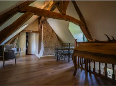 Palier meublé déservant le dortoir à Pierrefite sur Sauldre (41)